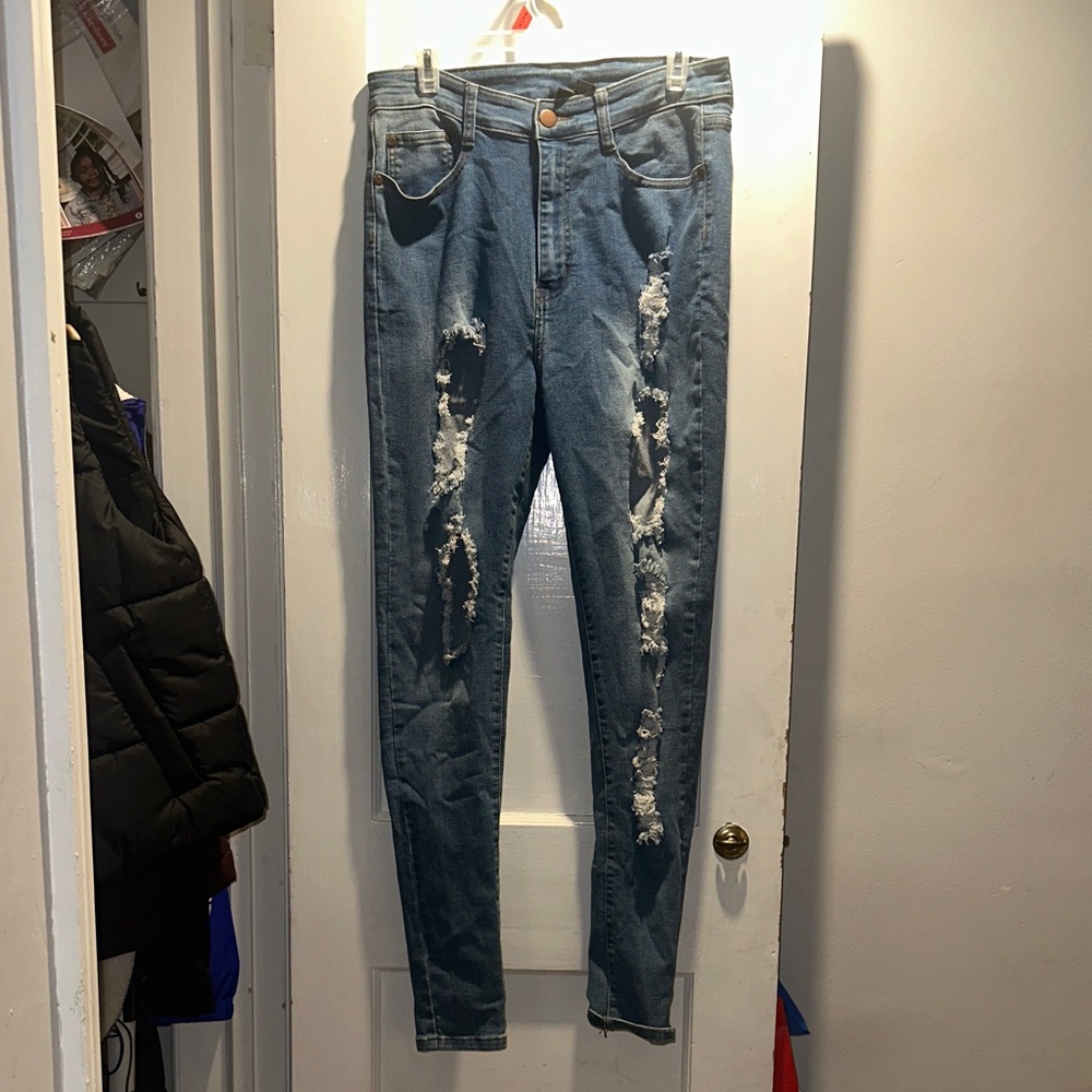 Women's Distressed Skinny Jeans - Blue